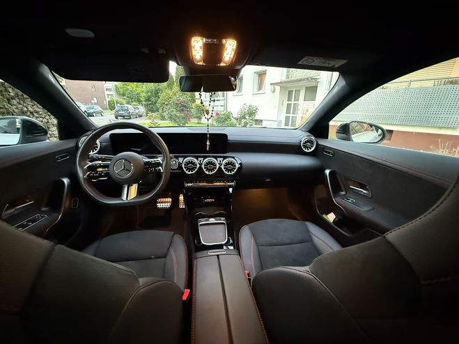 Mercedes Classe CLA 250 Shooting Brake Blanc de 2023