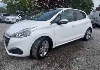  Voir d&eacute;tails -Peugeot 208 PureTech 110ch S&S BVM6 Allure 1 ERE MAI &agrave; Viry-Ch�tillon (91)
