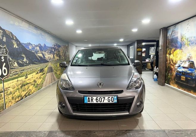 Renault Clio iii xv de france 1.2 16v 100ch 2010 Gris de 2010