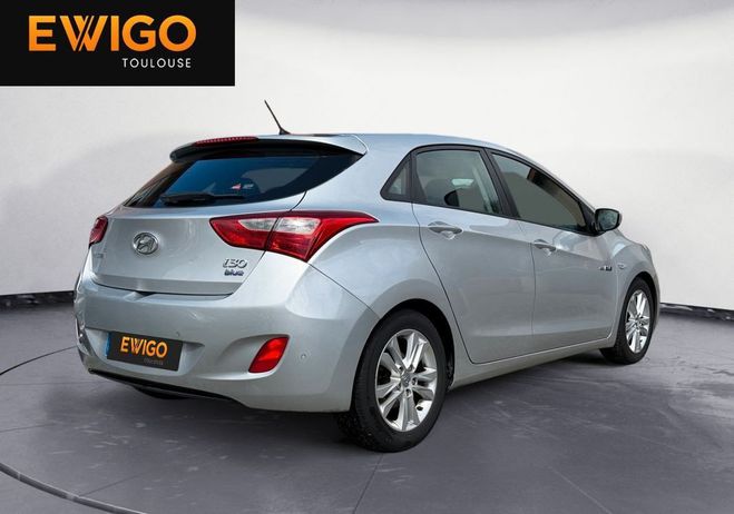 Hyundai I30 1.6 CRDI 110 PACK INVENTIVE LIMITED REGU Gris de 2013