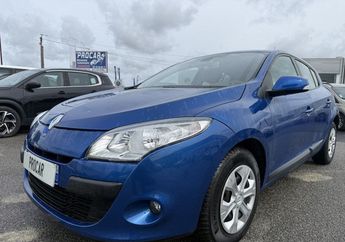  Voir d&eacute;tails -Renault Megane III 1.5 DCI 90CH FAP EXPRESSION ECO� &agrave; Charmeil (03)