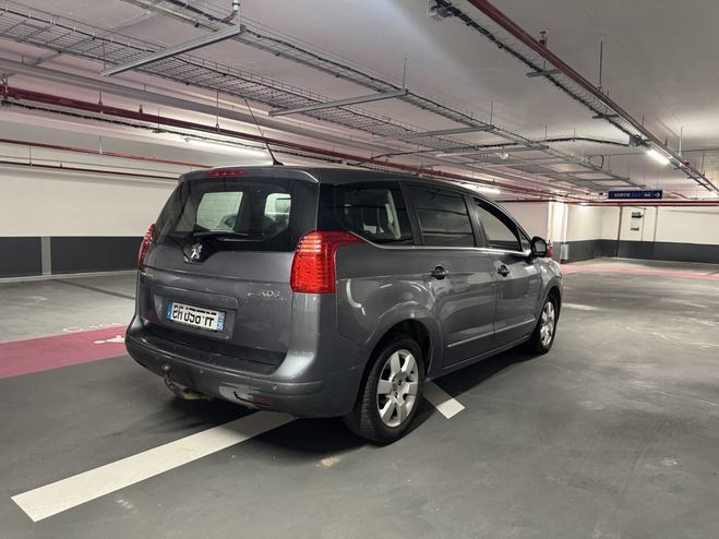 Peugeot 5008 1.6 HDI 112 PREMIUM PACK Gris Fonc� M�tallis� de 2011