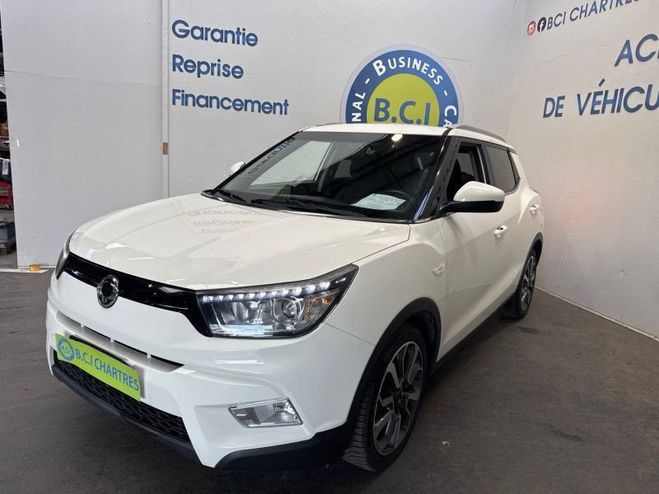 Ssangyong Tivoli 160 E-XDI 115CH 2WD LUXURY Blanc de 2015