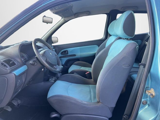 Renault Clio 1.2i II BERLINE Authentique PHASE 2 GRIS de 2004