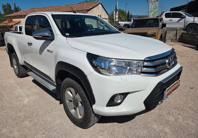 Toyota Hilux legend sport 150cv Blanc de 2017
