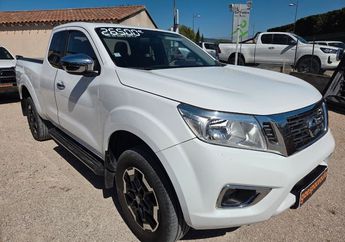  Voir d&eacute;tails -Nissan Navara xtra-cab Bvm6 &agrave; L'Isle-sur-la-Sorgue (84)