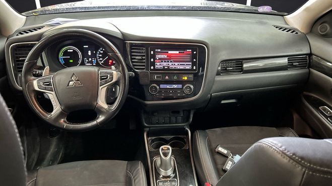 Mitsubishi Outlander PHEV Hybride rechargeable 200ch Instyle  Noir de 2017