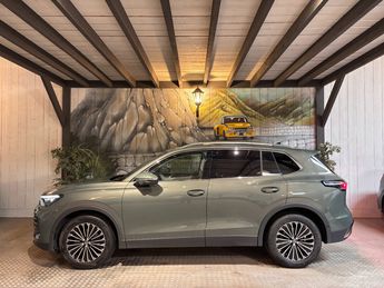  Voir d&eacute;tails -Volkswagen Tiguan 1.5 eTSI 150 CV ELEGANCE DSG &agrave; Charentilly (37)