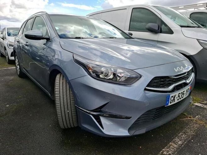 Kia Ceed d SW Ceed 1.5 T-GDI 160ch Active Busines Gris de 2022