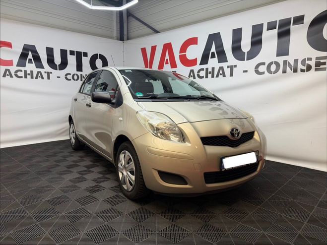 Toyota Yaris Confort Edition 1.0 VVT-i 69ch  de 2011