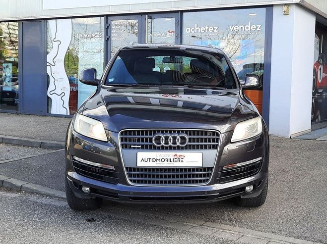Audi Q7 3.0 v6 tdi s line quattro 7 places ba 24 Gris de 2009