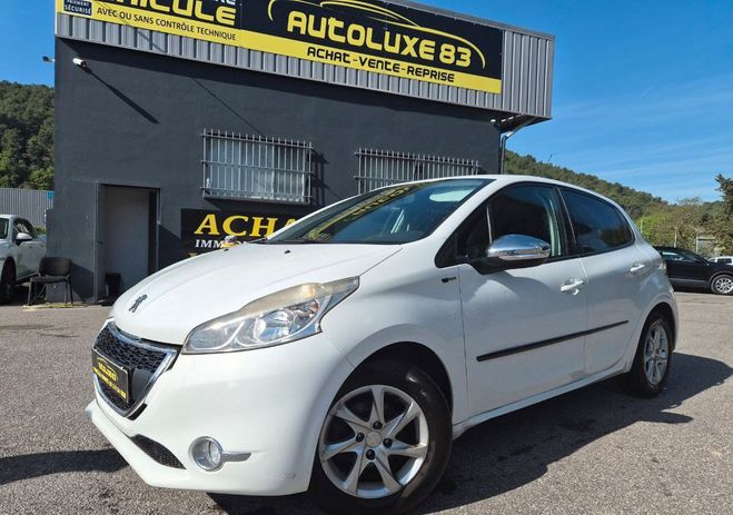 Peugeot 208 1.2 vti 82 cv distribution neuve Blanc de 2014