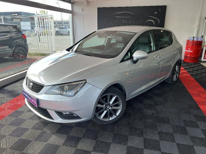 Seat Ibiza 1.2 TSI 105 ch I Tech Plus Gris Clair de 2015