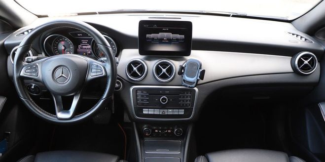 Mercedes Classe CLA Classe coupe 220 cdi 177ch sensation bva Noir de 2017