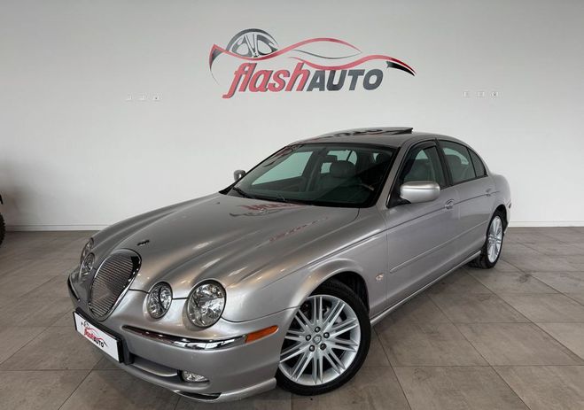 Jaguar S Type PHASE II 4.0 i V8 285cv-BVA Gris de 2000