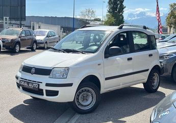  Voir d&eacute;tails -Fiat Panda 1.2 ess 60ch 4X4 Clim &agrave; Saint-Martin-d'H�res (38)