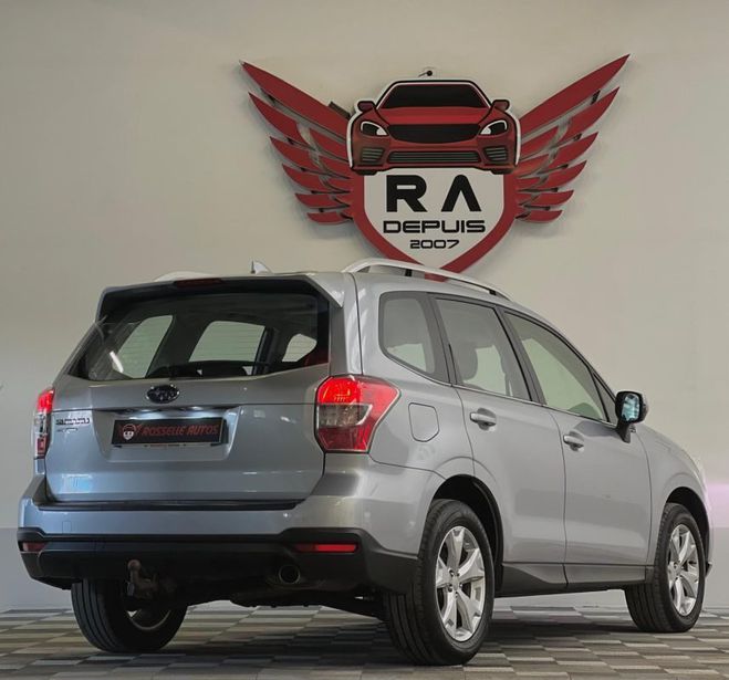 Subaru Forester 2.0D AWD EXCLUSIVE X-MODE 150CH Gris Clair M�tallis� de 2015