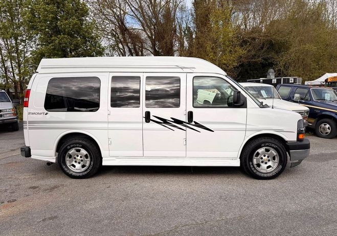 Chevrolet Express finition starcraft 6.0 v8  de 2003