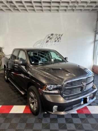  Voir d&eacute;tails -Dodge Ram V8 5,7L CREW SPORT &agrave; Montceau-les-Mines (71)