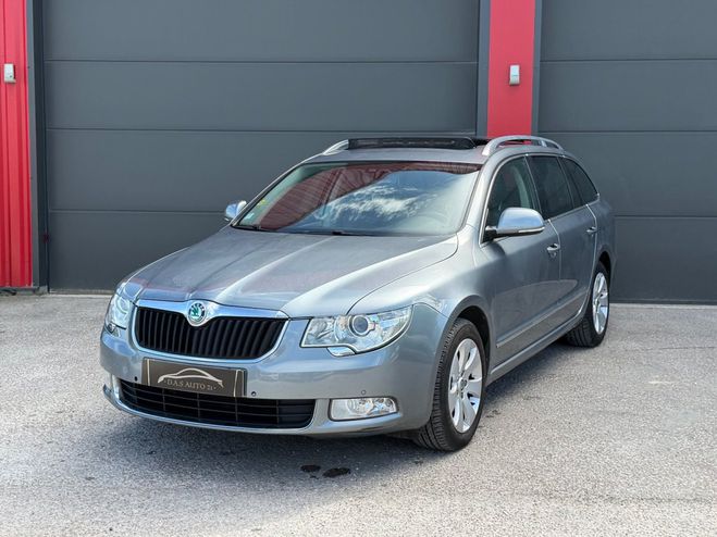 Skoda Superb COMBI 2.0 TDI 170 CR FAP Elegance 2 DSG Gris de 2012