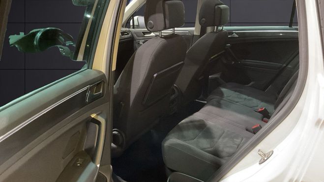 Volkswagen Tiguan 2.0 TDI 150CH CARAT DSG7 Blanc de 2017