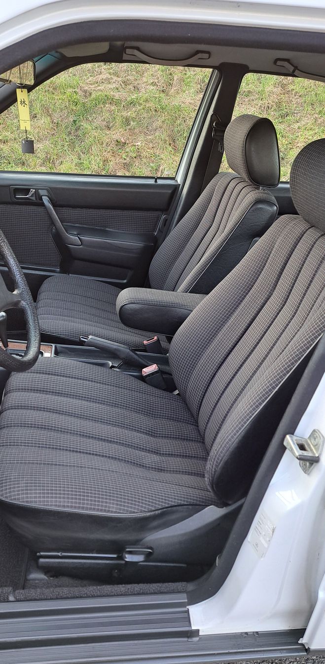 Mercedes 190 D - Confort - BVA  de 1989