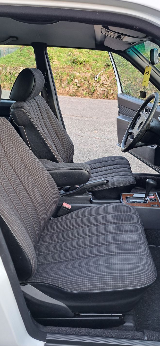 Mercedes 190 D - Confort - BVA  de 1989