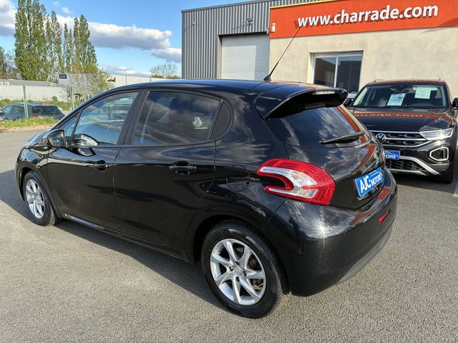 Peugeot 208 1.6 E-HDI FAP STYLE 5P NOIR de 2014