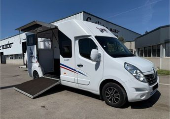  Voir d&eacute;tails -Renault Master 52990ht 2.3 dci 150ch van pour 2 chevaux &agrave;   La Boisse (01)