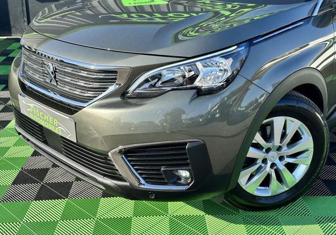 Peugeot 5008 HDI 130 CH BOITE AUTO 1ERE MAIN Vert de 2020
