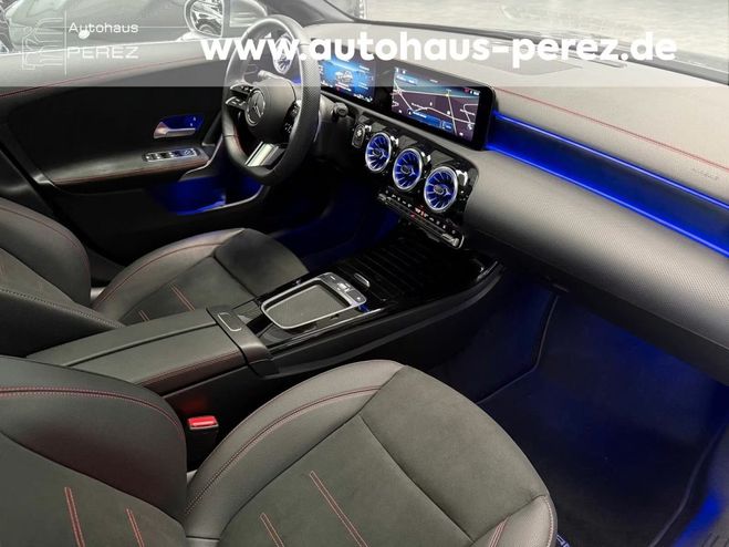 Mercedes Classe E 250 Shooting Brake AMG PANO-MULTIBEAM-36 Bleu M�tallique de 