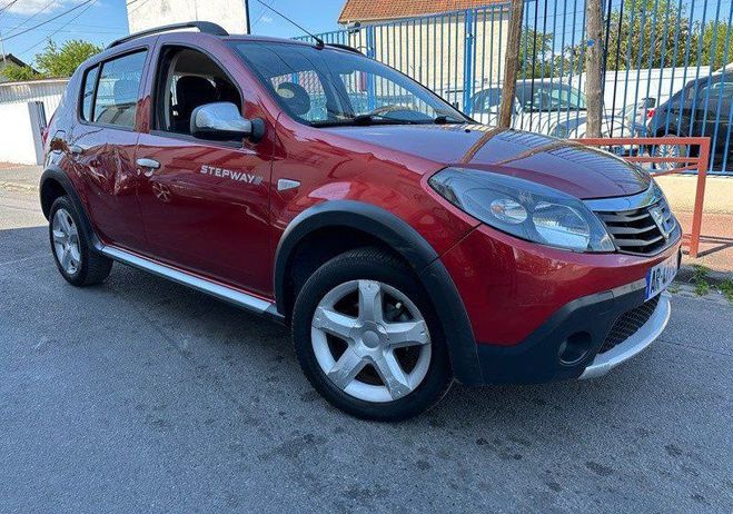 Dacia Sandero 1.5l dci 68ch pack clim Rouge de 2010