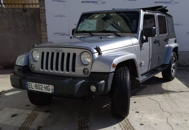 Jeep Wrangler UNLIMITED 2.8 CRD 200CH SAHARA BVA GRIS CLAIR METAL de 2017