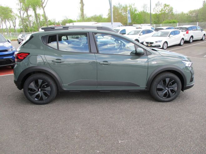 Dacia Sandero 100 III  Stepway Expression Vert fonc� de 2025
