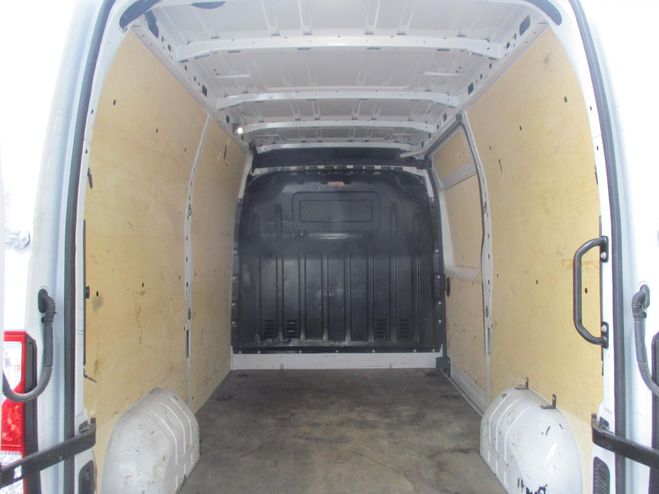 Renault Master Confort F3500 L2H2 2.3 Blue dCi - 135 Blanc de 2022