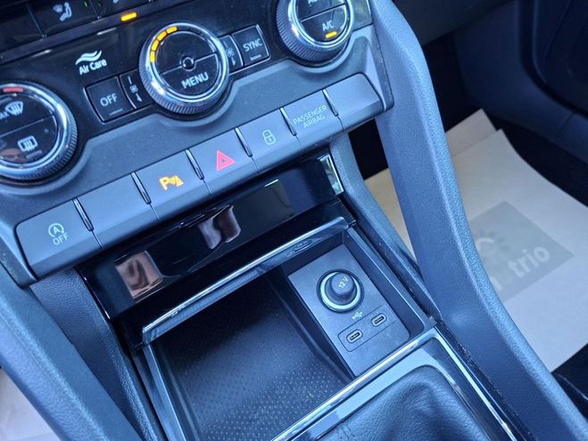 Skoda Karoq 1.0 TSI - 110  SUV Business PHASE 2 BLEU FONCE de 2022