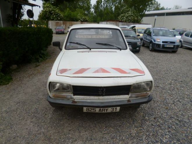 Peugeot 504 2,3 D BLANC de 1990