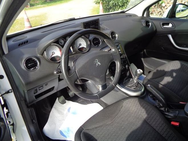 Peugeot 308 1.6 E-HDI112 FAP ALLURE 5P BLANC de 2012