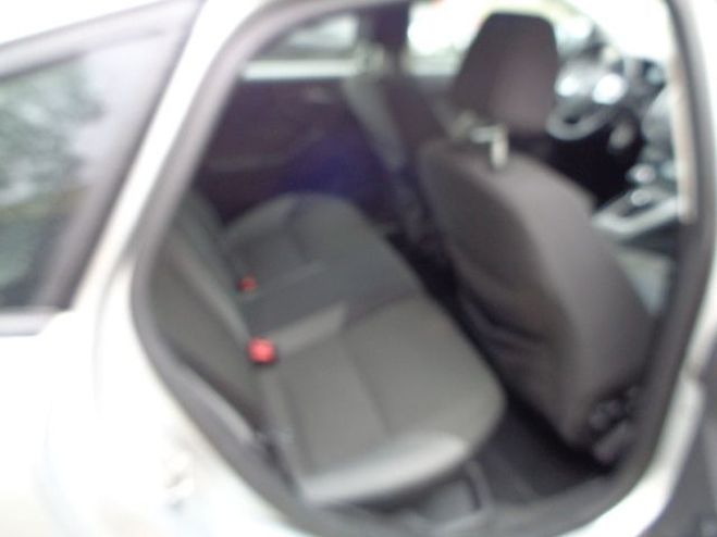 Ford Focus 1.6 TDCI 95CH FAP STOP&START TREND 5P GRIS C de 2011