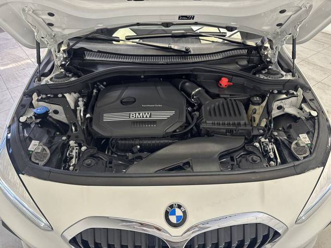 BMW Serie 1 118i 136 ch DKG7 Business Design blanc de 2024
