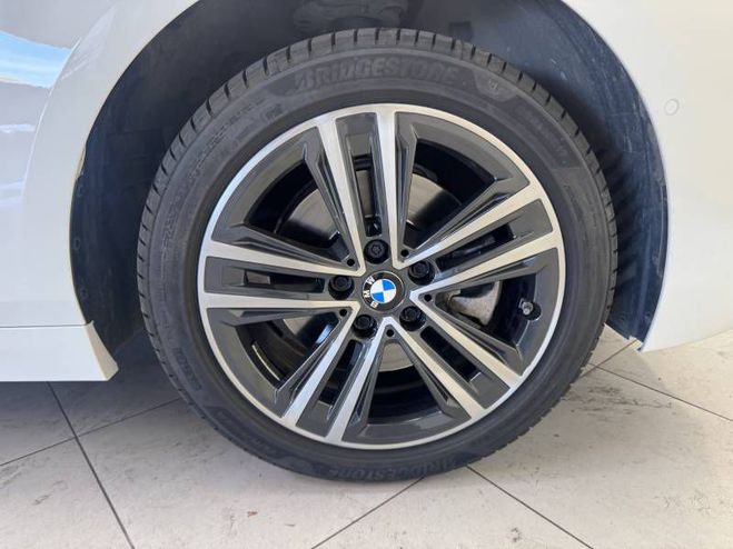 BMW Serie 1 118i 136 ch DKG7 Business Design blanc de 2024