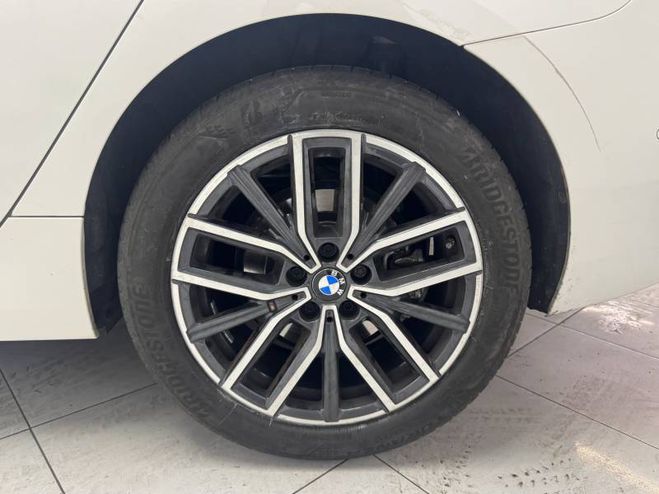 BMW Serie 2 Active Tourer 218d 150 ch DKG7 M Sport blanc de 2024