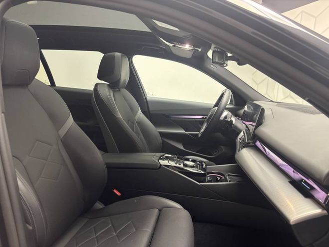 BMW Serie 5 Touring 530e PHEV 299 ch BVA8 M Sport gris de 2025