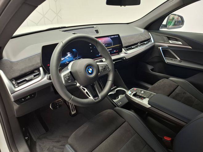BMW iX2 iX2 eDrive20 204ch BVA M Sport 5p Blanc de 2025