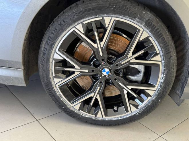 BMW Serie 1 123 xDrive 218 ch DKG7 M Sport gris de 2025