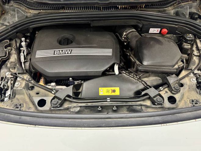 BMW Serie 2 Active Tourer 225e xDrive 245 ch DKG7 M  blanc de 2022