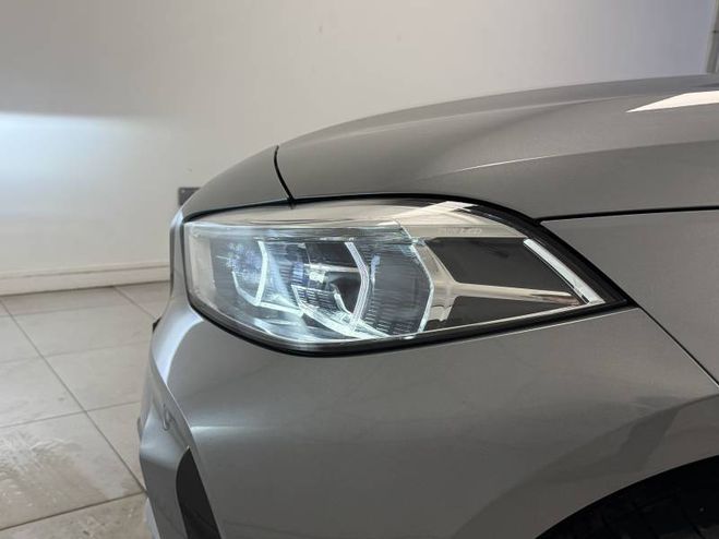 BMW Serie 1 118d 150 ch BVA8 M Sport gris de 2022