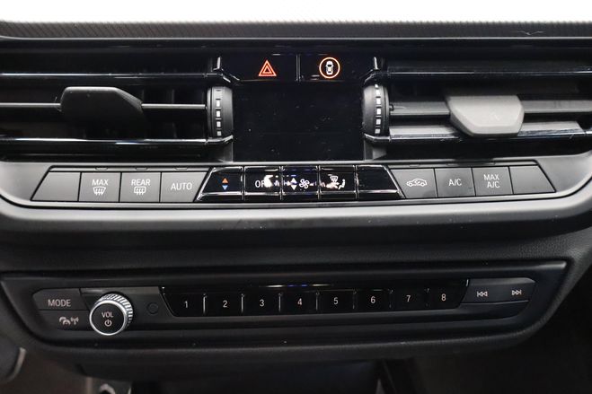 BMW Serie 1 116i 109 ch DKG7 M Sport 5p Blanc de 2022