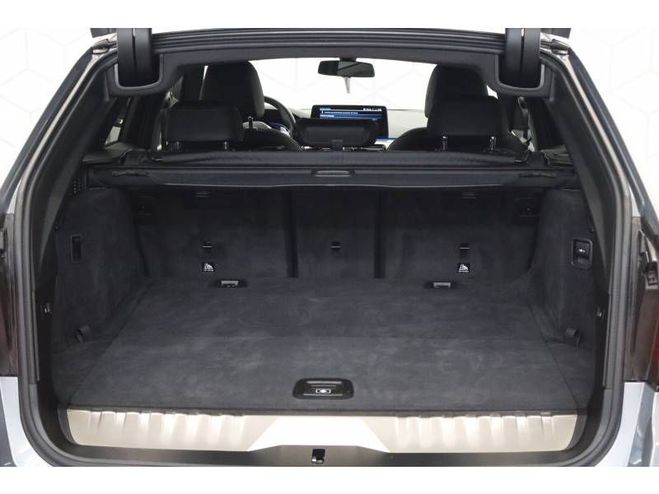 BMW Serie 5 Touring 530e TwinPower Turbo 292 ch BVA8 gris de 2024