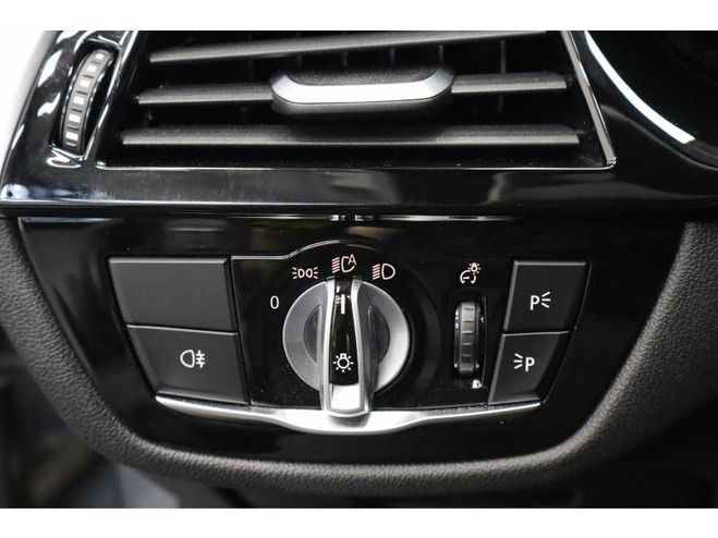 BMW Serie 5 Touring 530e TwinPower Turbo 292 ch BVA8 gris de 2024